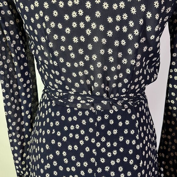 Reformation Size XS Daisy Print Wrap Mini Dress Sash Tie Navy Blue White - Picture 10 of 14